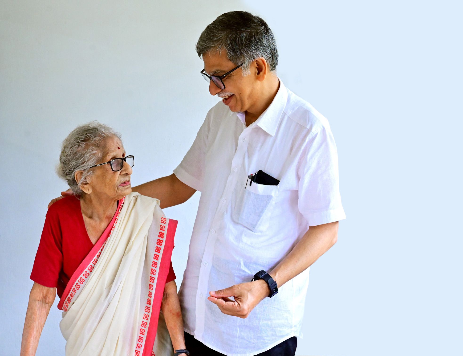 എൻ ഇ സുധീറിനൊപ്പം     ഫോട്ടോ:   വി കെ അഭിജിത്‌ 