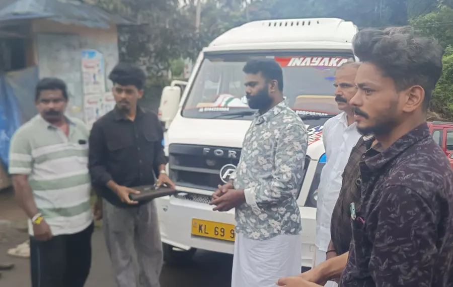 ട്രാവലർ ഇടുക്കി