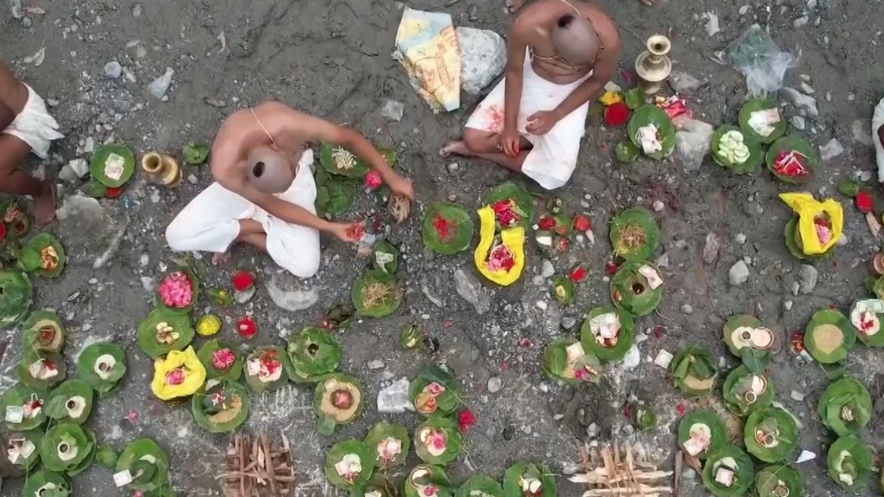 nepal symbolic funeral
