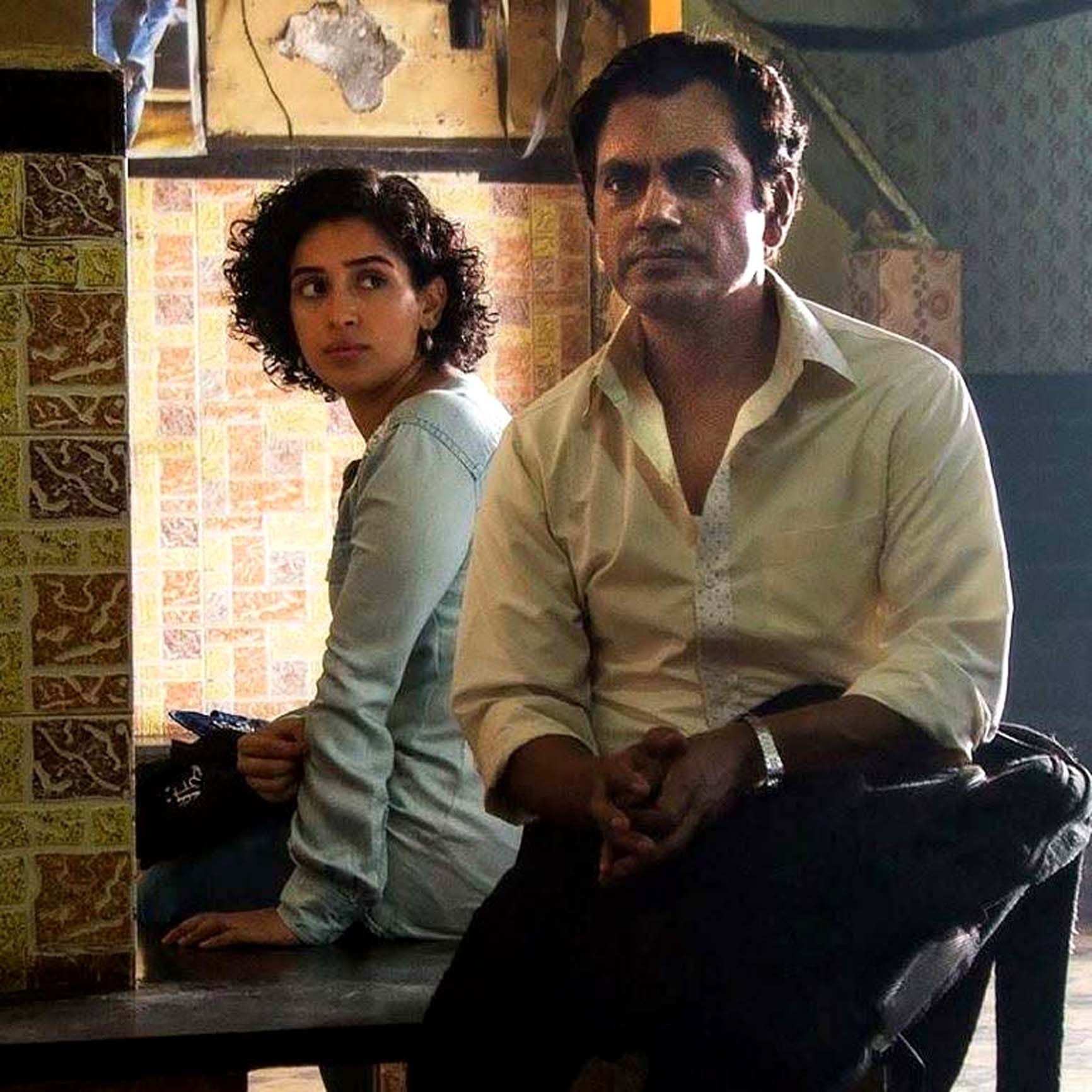 ഫോട്ടോഗ്രാഫ്‌ എന്ന ചിത്രത്തിൽ സന്യ മൽഹോത്രയോടൊപ്പം