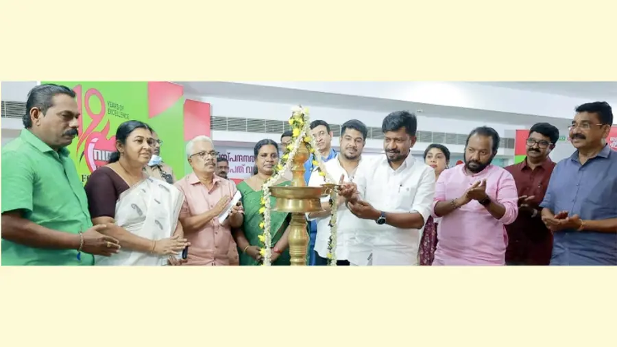 നിംസ് മെഡിസിറ്റിയുടെ ഹൃദയദിനാചരണ പരിപാടി മന്ത്രി ഒ ജെ ജനീഷ് കുമാർ ഉദ്ഘാടനം ചെയ്യുന്നു