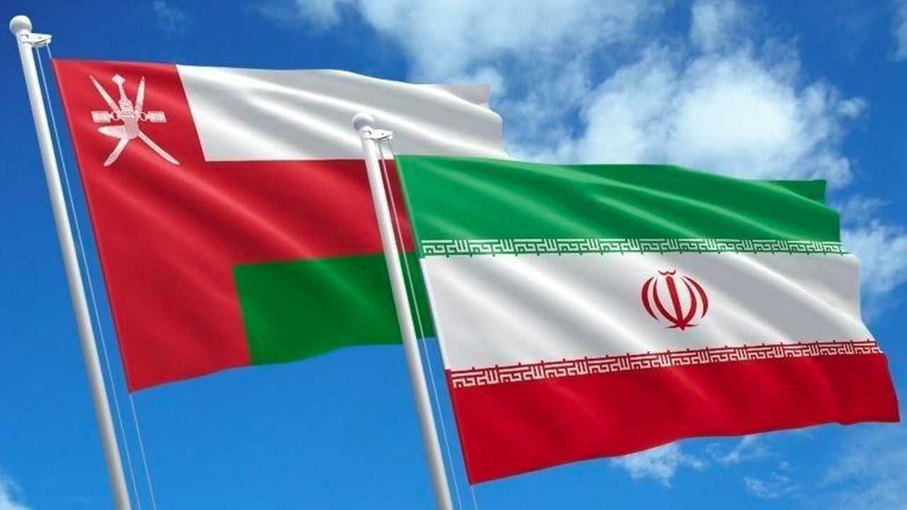 oman iran flag