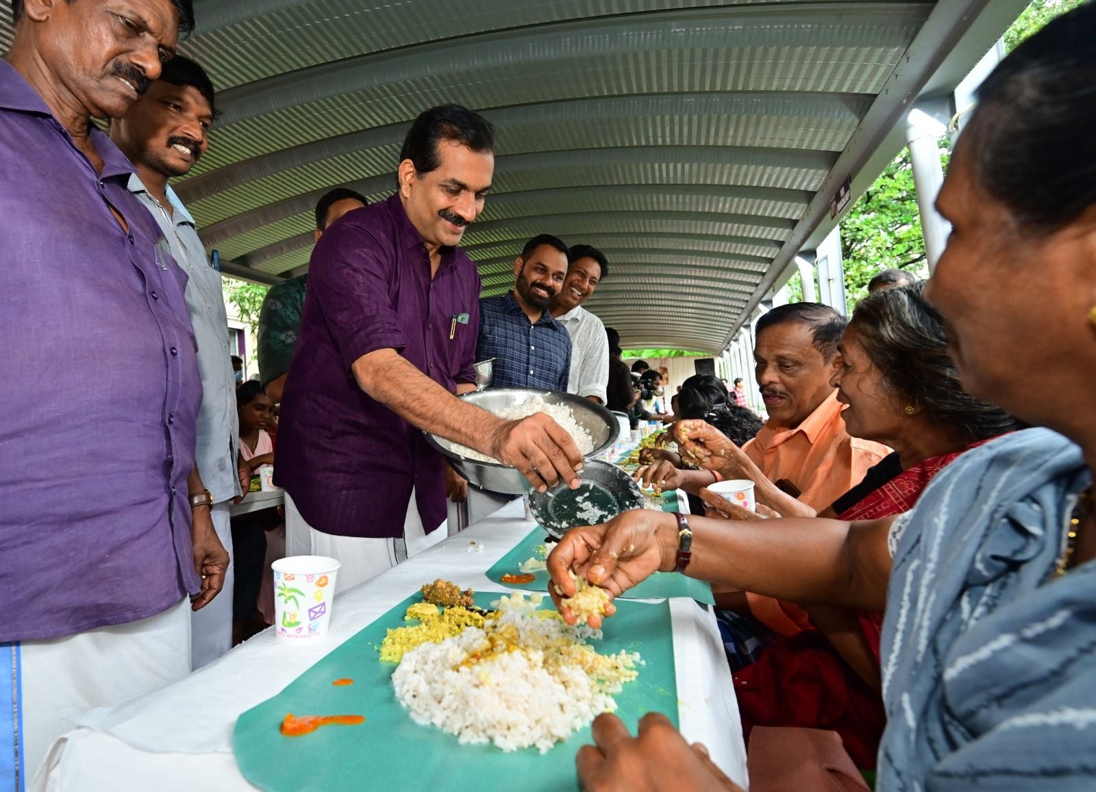 onam sadhya dyfi kalamassery