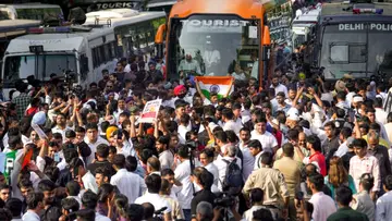 , opposition MPs march Jantar Mantar