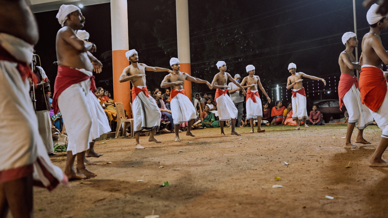 padayani