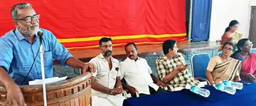 അയ്യാഗുരു വെള്ളാള ചാരിറ്റബിൾ ട്രസ്‌റ്റും ചേർത്തല നഗരസഭയും ചേർന്ന്‌ സംഘടിപ്പിച്ച  ‘കനാൽ വർണം 2026'  ചിത്രരചന മത്സരം പി പ്രസാദ് എംഎൽഎ ഉദ്ഘാടനംചെയ്യുന്നു