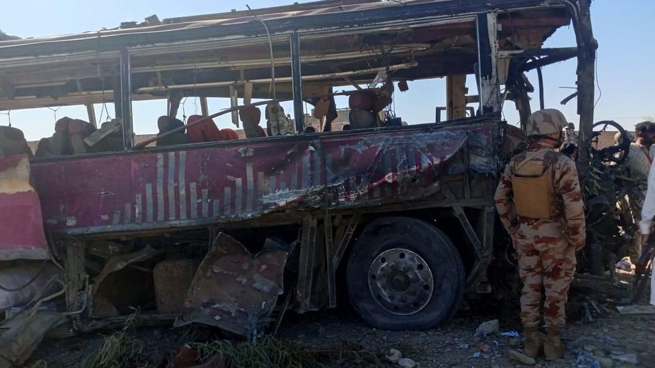pakistan-naushki-bomb