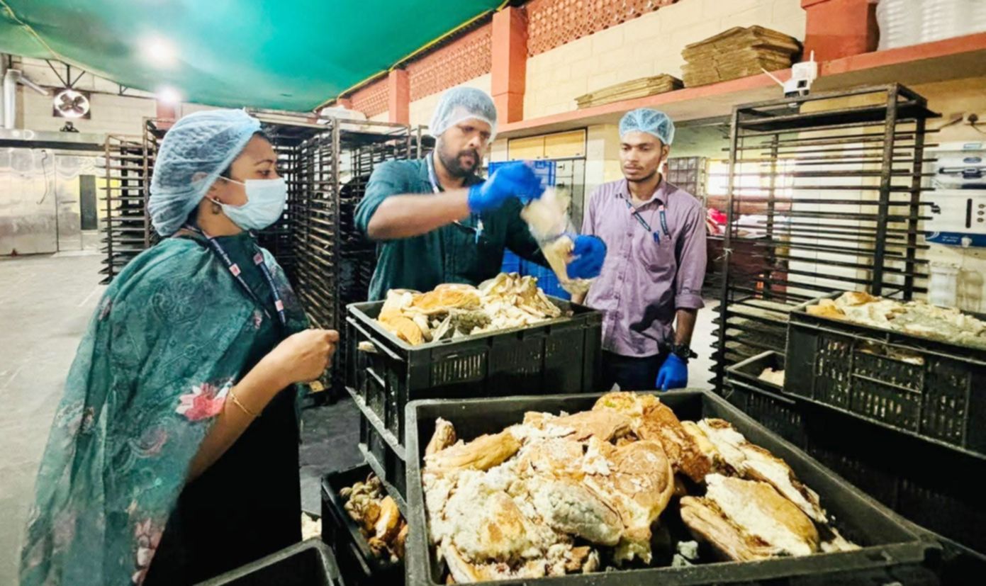 കാലാവധി കഴിഞ്ഞതും ഗുണനിലവാരമില്ലാത്തതുമായ ഭക്ഷ്യവസ്തുക്കള്‍ സൂക്ഷിച്ച സ്ഥാപനം ഭക്ഷ്യസുരക്ഷാ വകുപ്പ് അടച്ചുപൂട്ടി. 