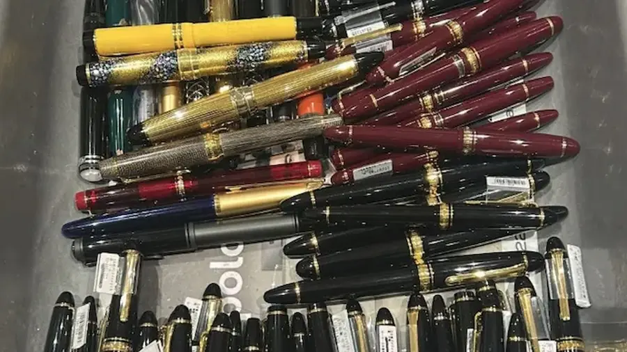 pen seized customs ahmmedabad