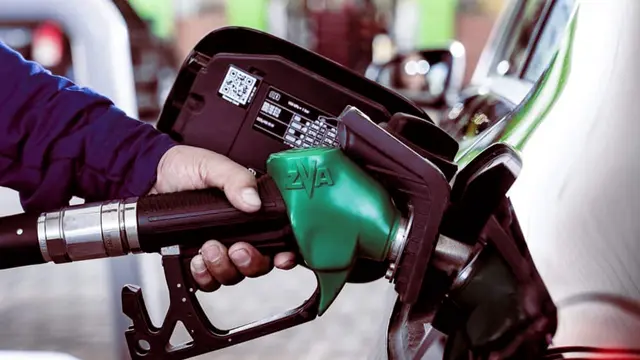 petrol uae