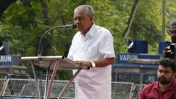 pinarayi vijayan sfi