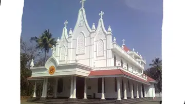 piramadom church