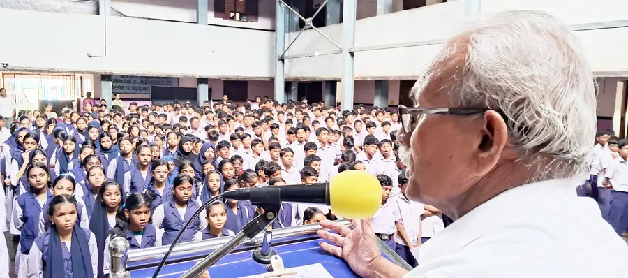 റാബീസ് പ്രതിരോധ അസംബ്ലി ജില്ലാ ഉദ്ഘാടനം ബിഗ്ബസാർ ഗവ. എച്ച്എസ്എസിൽ ജില്ലാ പഞ്ചായത്ത് വൈസ് പ്രസിഡന്റ്
സി കെ ചാമുണ്ണി നിർവഹിക്കുന്നു