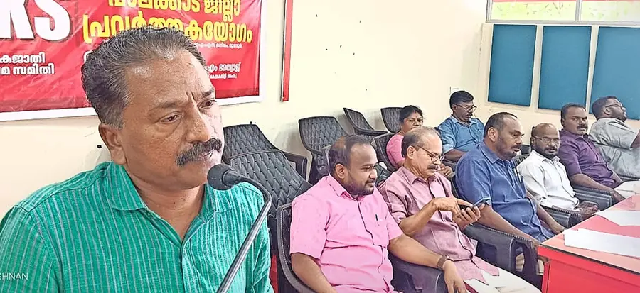 പികെഎസ്‌ ജില്ലാ കൺവൻഷൻ ഡിഎസ്‌എംഎം കേന്ദ്രകമ്മിറ്റിയംഗം ഒ എം ഭരത്വാജ്‌ ഉദ്‌ഘാടനം ചെയ്യുന്നു