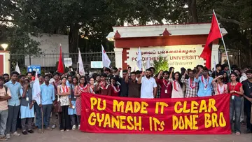 pondichery university sfi victory