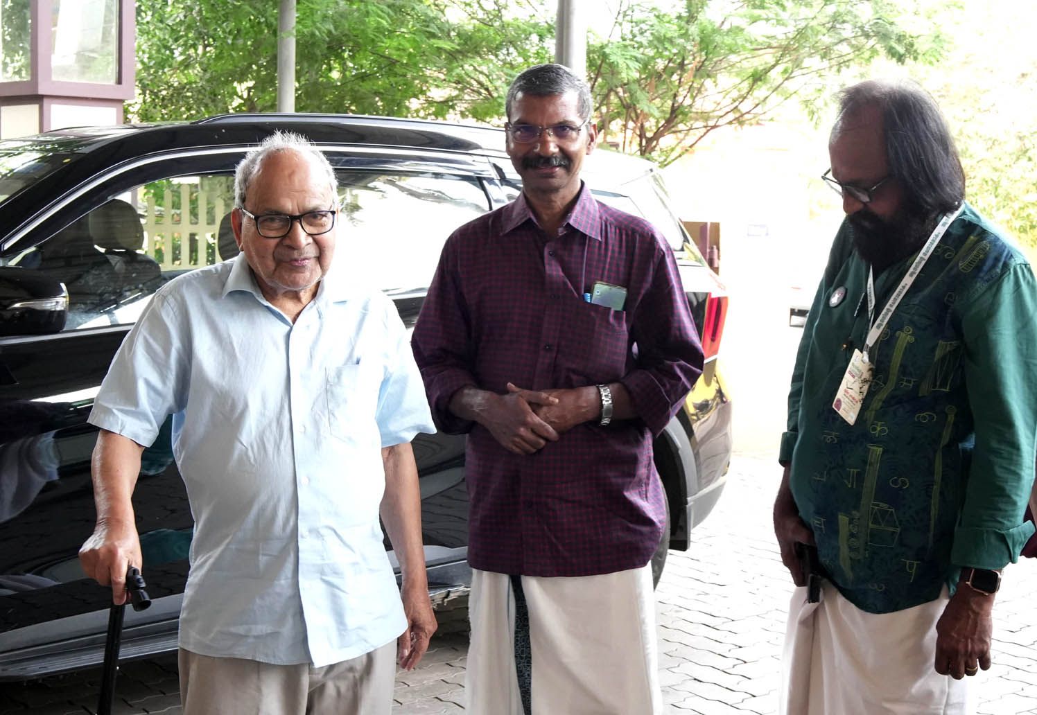 ആനന്ദ്‌, പി പവിത്രൻ, കേളി രാമചന്ദ്രൻ