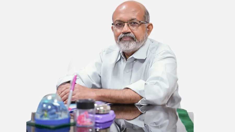 praveen lal.jpg