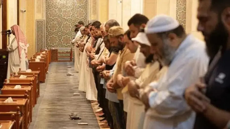 prayer mosque