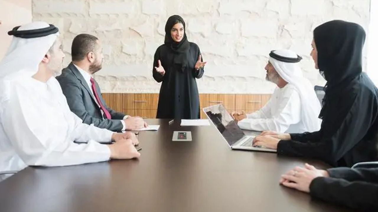private sector jobs uae