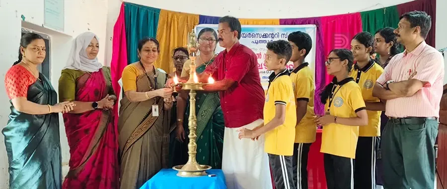 പുത്തൂർ ഗവ. ഹയർ സെക്കൻഡറി സ്കൂളിൽ പുതുതായി അനുവദിച്ച സ്കൂൾ സോഷ്യൽ സർവീസ് സ്കീം യൂണിറ്റ്  ജില്ലാ വിദ്യാഭ്യാസ ഓഫീസർ സി എസ് അമൃത ഉദ്ഘാടനംചെയ്യുന്നു