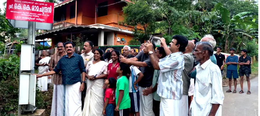 മിനിമാസ്റ്റ് ലൈറ്റ് ഉദ്ഘാടനം