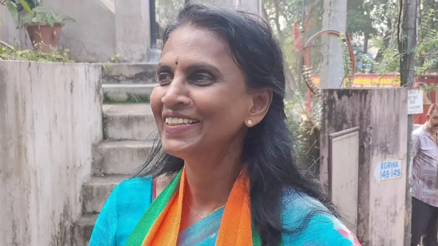 r Sreelekha