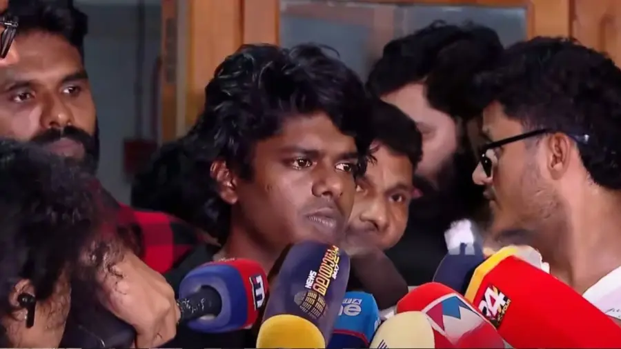 രാഷ്ട്രീയഗൂഢാലോചന നടക്കുന്നുണ്ടെന്നും അന്വേഷണം നടത്തണമെന്നും ആവശ്യപ്പെട്ട് റാപ്പര്‍ വേടന്‍റെ കുടുംബം: മുഖ്യമന്ത്രിക്ക് പരാതി നൽകി