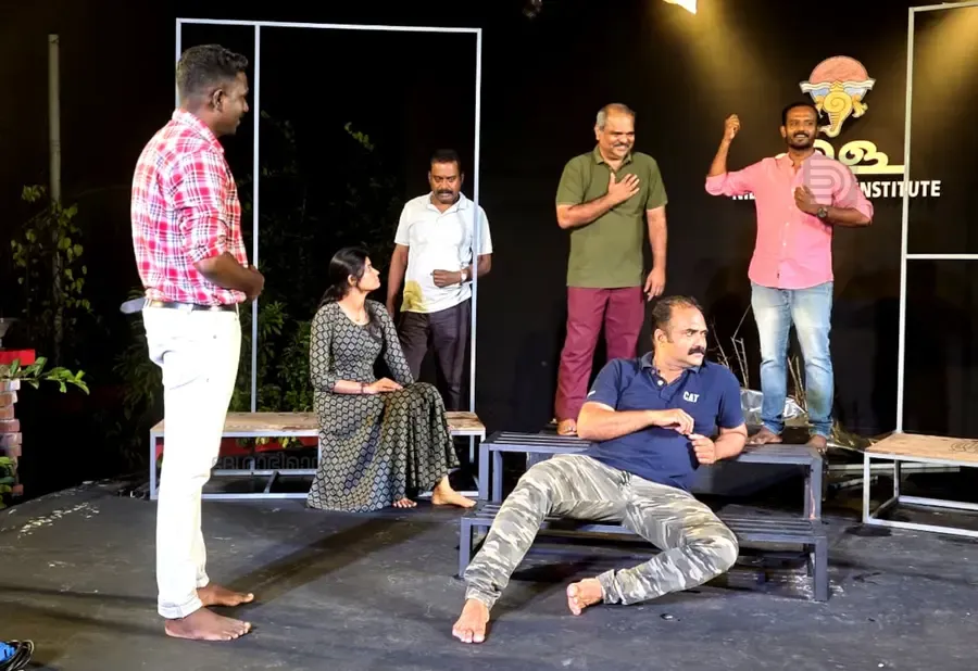  രാവണപുത്രി നാടക റിഹേഴ്സലിൽ നിന്ന്