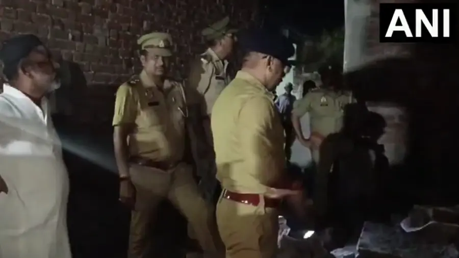 roof collapsed lucknow