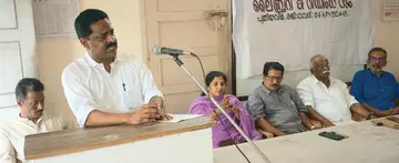 പുതിയവിള ദേശാഭിമാനി ലൈബ്രറി ആൻഡ് റീഡിങ് റൂം സംഘടിപ്പിച്ച സെമിനാർ ബ്ലോക്ക് പഞ്ചായത്ത് പ്രസിഡന്റ്
ടി എസ് താഹ ഉദ്ഘാടനംചെയ്യുന്നു