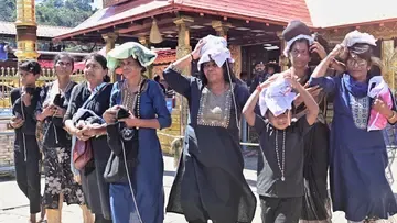 sabarimala family darshan