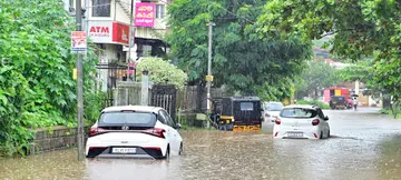 കനത്ത മഴയിൽ ശക്തൻ നഗറിൽ വെള്ളം കയറിയപ്പോൾ 