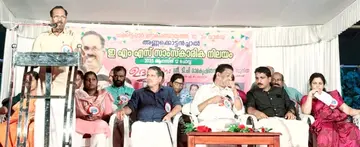 അണ്ണക്കൊട്ടൻ ചാലിൽ ഇ എം എസ് സാംസ്കാരിക നിലയം ടി പി രാമകൃഷ്ണൻ എംഎൽഎ ഉദ്ഘാടനം ചെയ്യുന്നു
