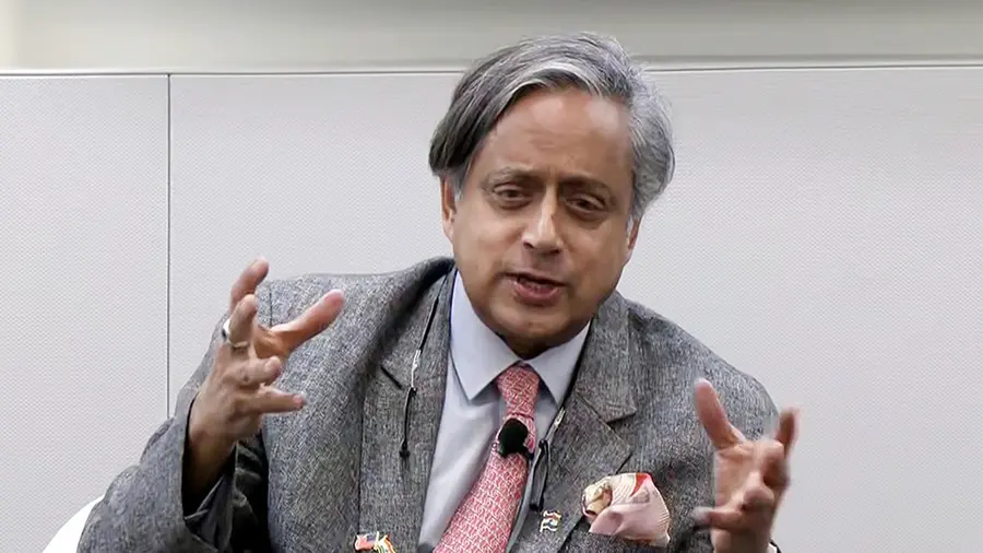 sashi tharoor