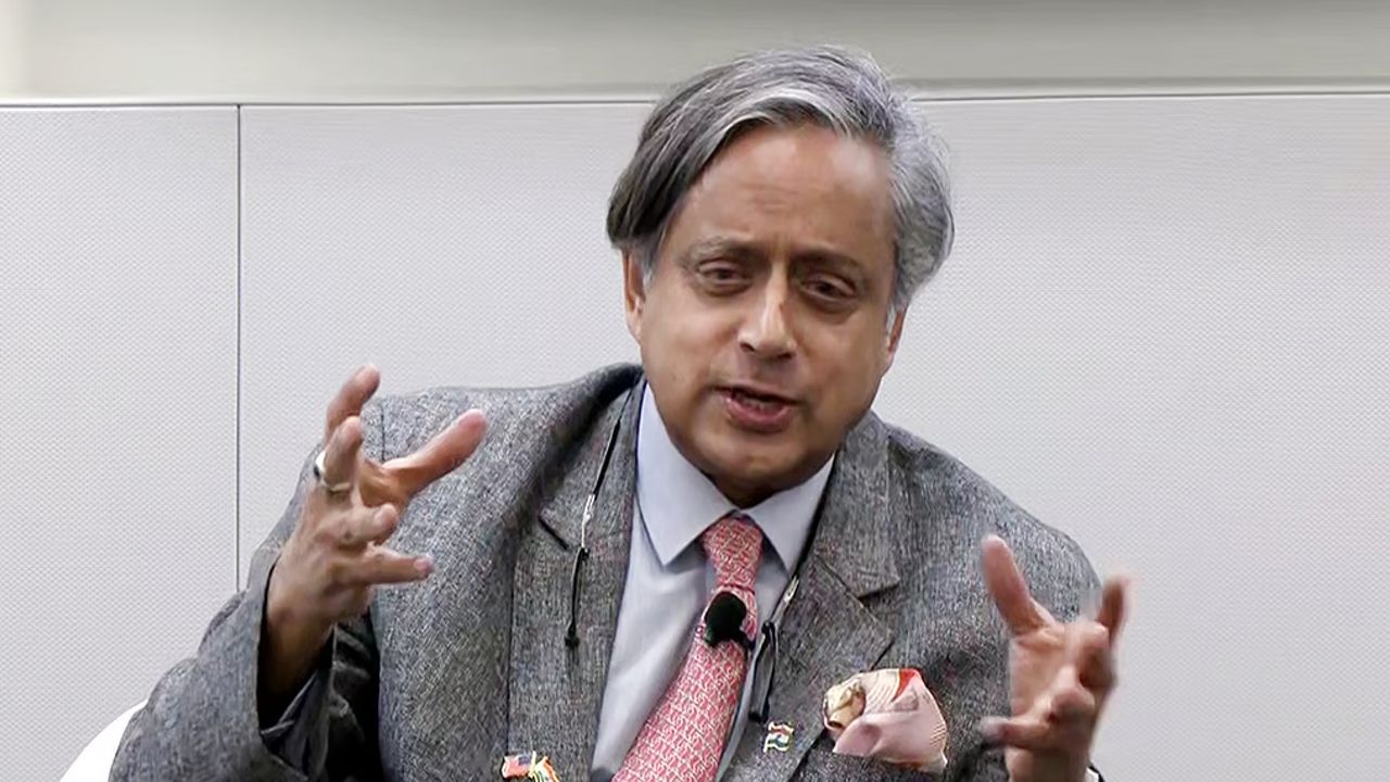 sashi tharoor