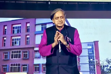 sasi tharoor