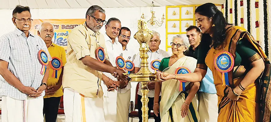 ക്ഷത്രിയ ക്ഷേമസഭ 43–-ാം സംസ്ഥാന സമ്മേളനം ചേർത്തലയിൽ മന്ത്രി പി പ്രസാദ് ഉദ്ഘാടനംചെയ്യുന്നു