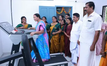 വനിതാ ഫിറ്റ്നസ് സെന്റർ  ജില്ലാ പഞ്ചായത്ത്‌ വൈസ് പ്രസിഡന്റ്‌ ലത ചന്ദ്രൻ ഉദ്ഘാടനം ചെയ്യുന്നു 