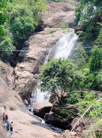 vellachaattam