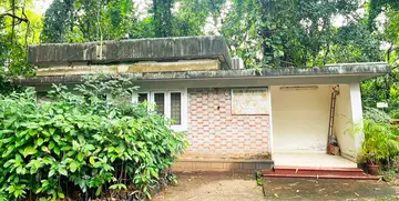 പൂട്ടിക്കിടക്കുന്ന പീച്ചിയിലെ ഭൂകന്പ നിരീക്ഷണ കേന്ദ്രം