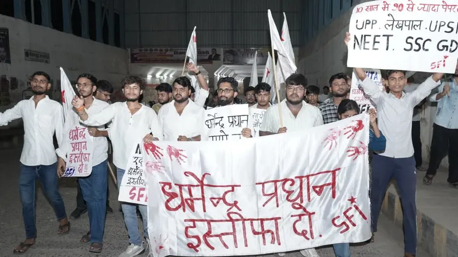 sfi protest