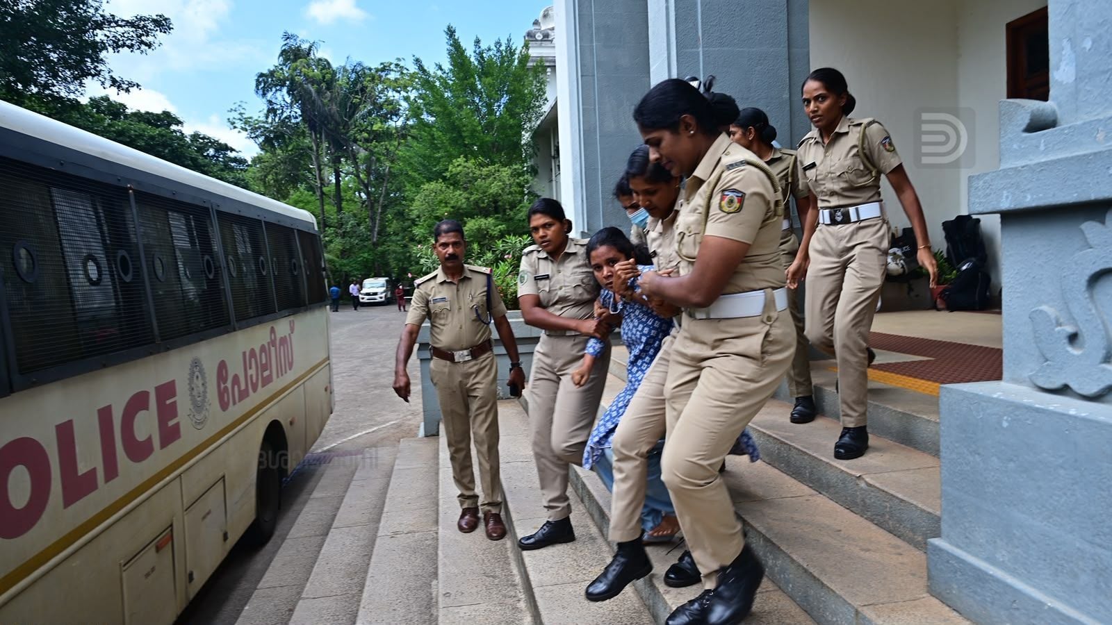 sfi protest