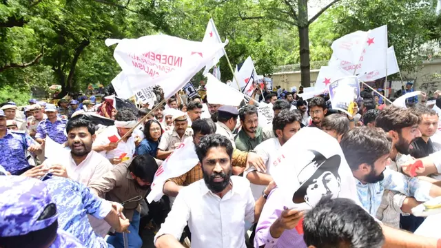 sfi protest new delhi
