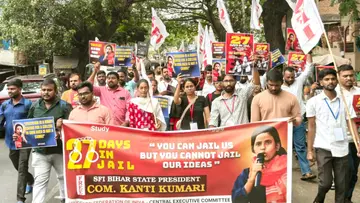 sfi visakhapattanam protest