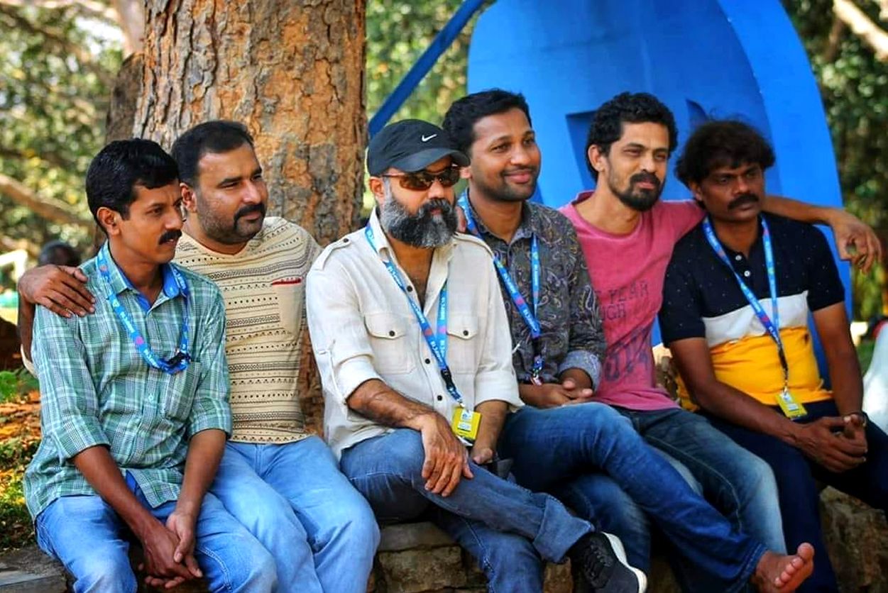 ഇടത്തുനിന്ന്‌: വിനോയ്‌ തോമസ്‌, ദേവദാസ്‌ വി എം, ഉണ്ണി ആർ, പി വി ഷാജികുമാർ, ലാസർ ഷൈൻ,  ഫ്രാൻസിസ്‌ നൊറോണ