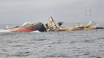 ship accident kappal kochi.png