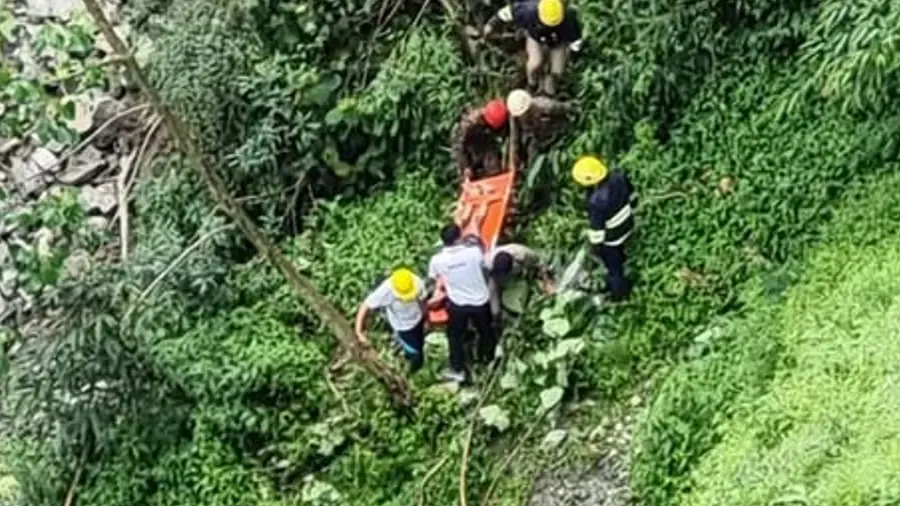 sikkim landslide_dead body