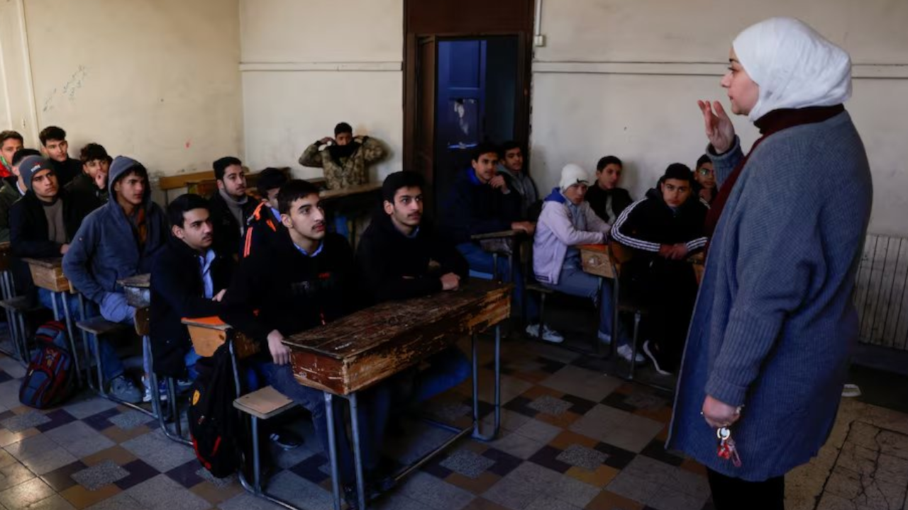 Syrian authorities reopen schools