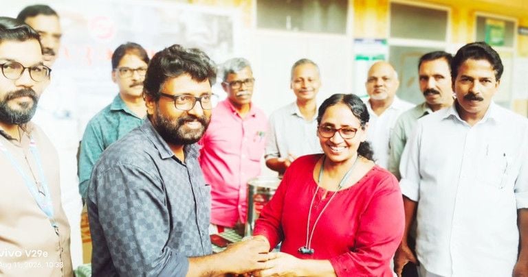 കുന്നുമ്മൽ സിഎച്ച്‌സിയിൽ ആരംഭിച്ച പ്രഭാതഭക്ഷണ വിതരണം  കെ കെ ലതിക ഉദ്‌ഘാടനംചെയ്യുന്നു. 