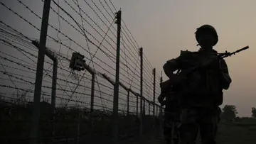 soldiers 